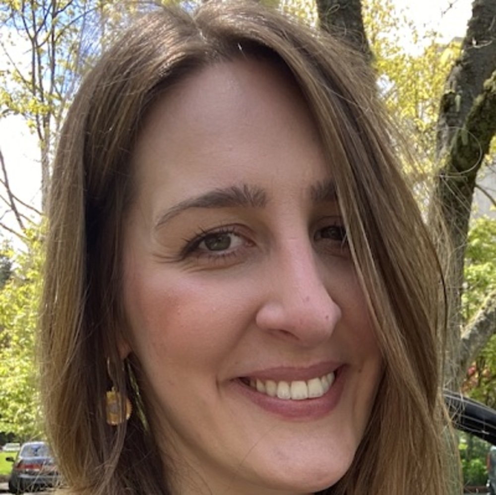 Meet your Posher, Kelli